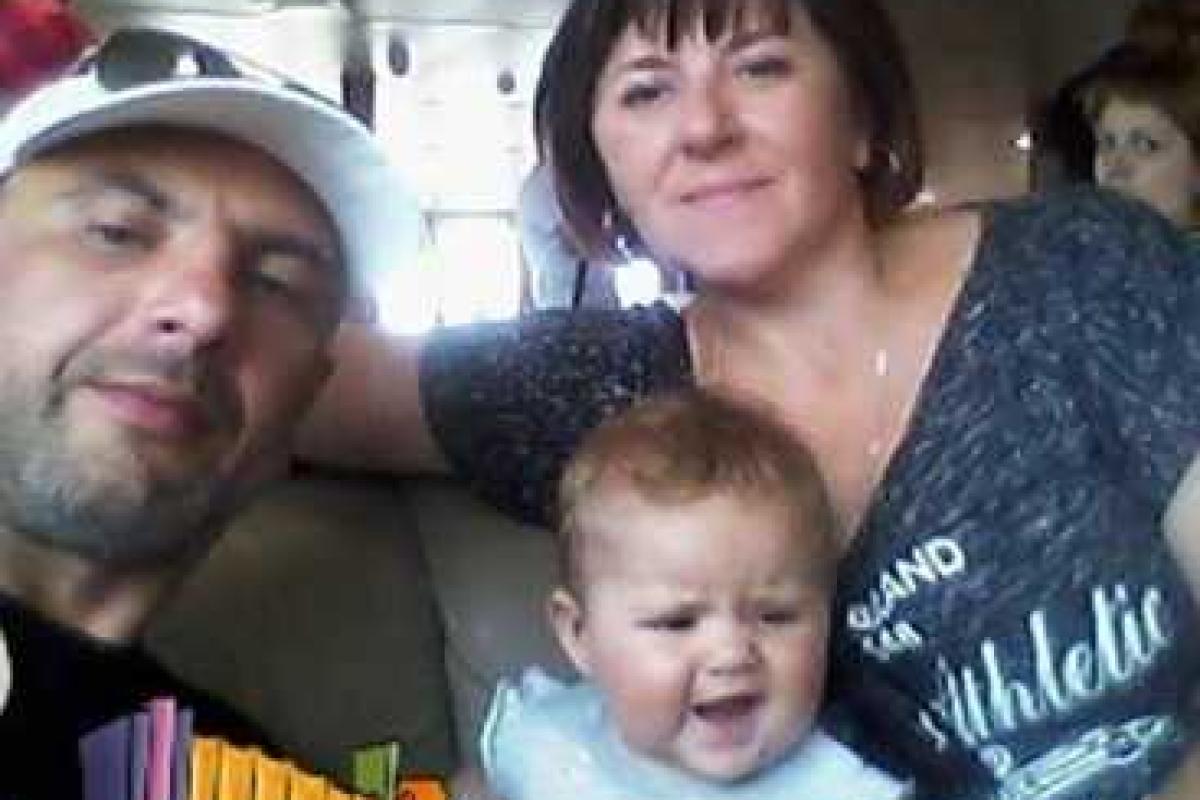 В Крыму жену "украинского диверсанта" с маленьким ребенком выгнали из квартиры В Крыму жену "украинского диверсанта" с маленьким ребенком выгнали из квартиры