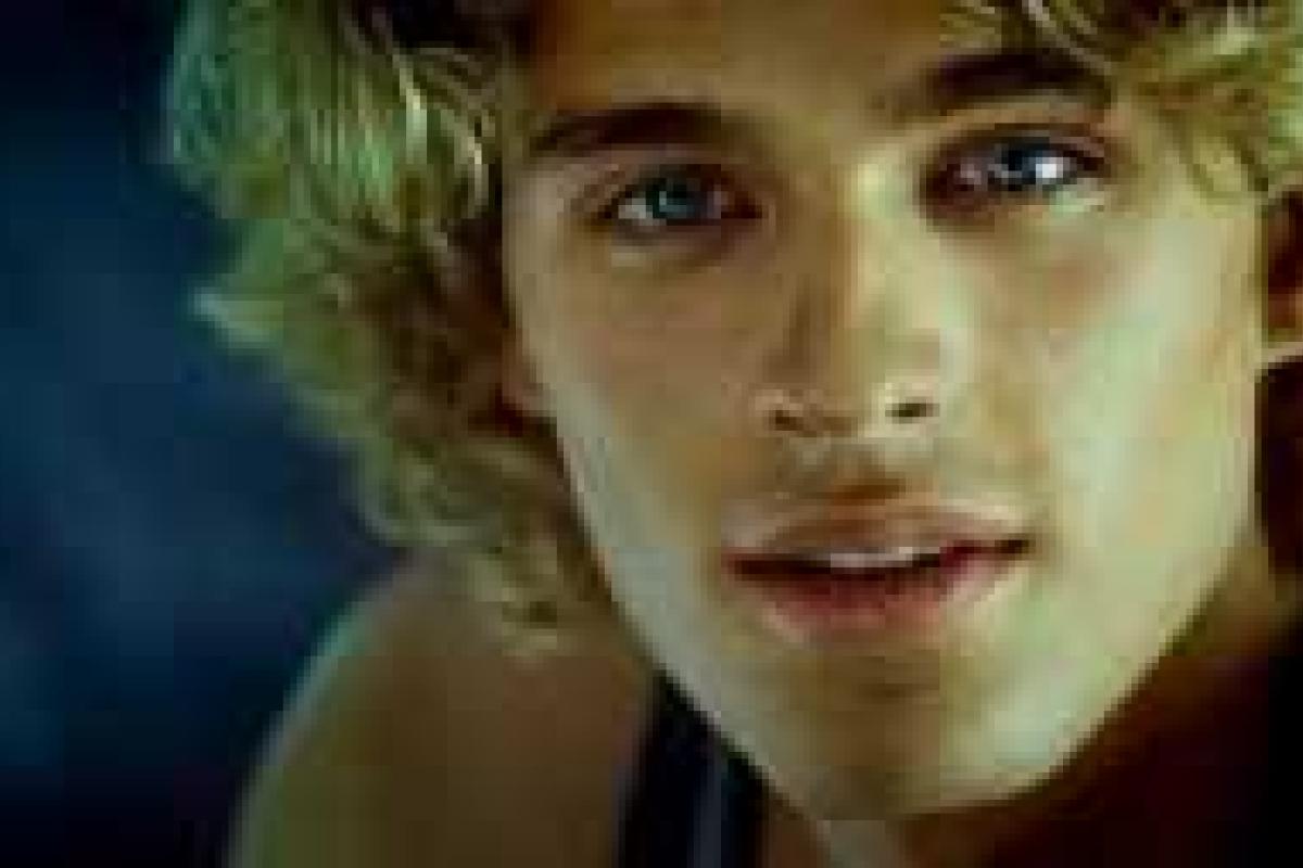 Актер, которому пророчили блестящую карьеру, запустил себя и живет в бедности 