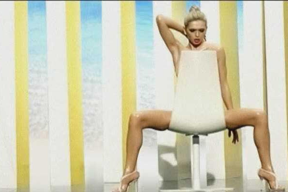 Вера Брежнева рассказала, как снималась обнаженной 