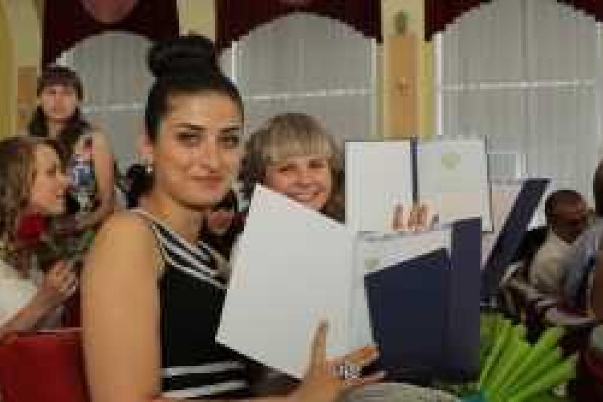 Выпускники вузов "ЛНР" в ярости: российские дипломы оказались ненастоящими Выпускники вузов "ЛНР" в ярости: российские дипломы оказались ненастоящими