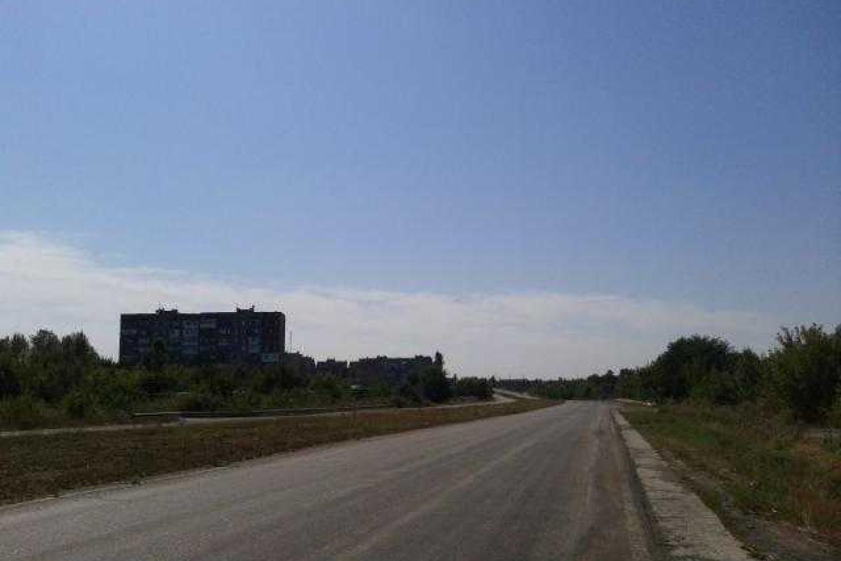 Дончане определяют расположение баз боевиков по следам гусениц на асфальте Дончане определяют расположение баз боевиков по следам гусениц на асфальте