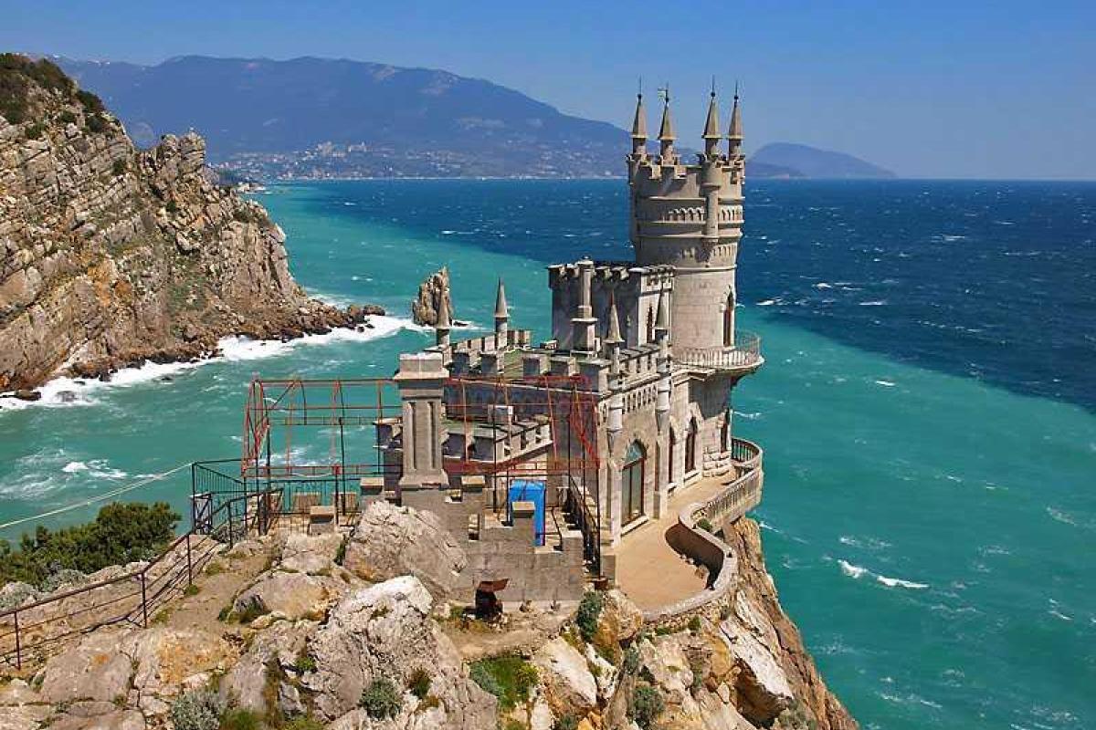 В Крыму российские отдыхающие пожаловались на агрессию со стороны местных жителей В Крыму российские отдыхающие пожаловались на агрессию со стороны местных жителей