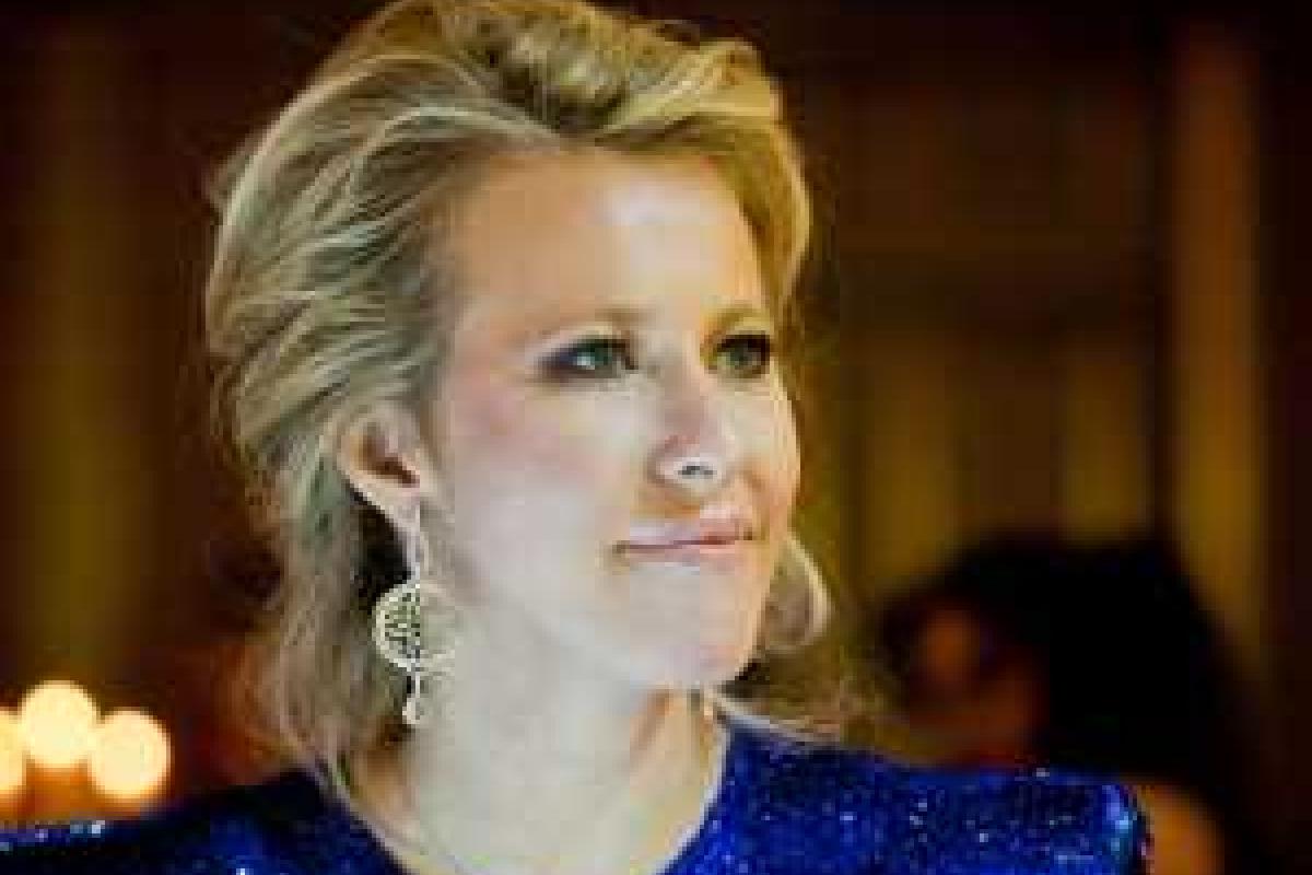 Беременную Ксению Собчак обвинили в злоупотреблении вином Беременную Ксению Собчак обвинили в злоупотреблении вином