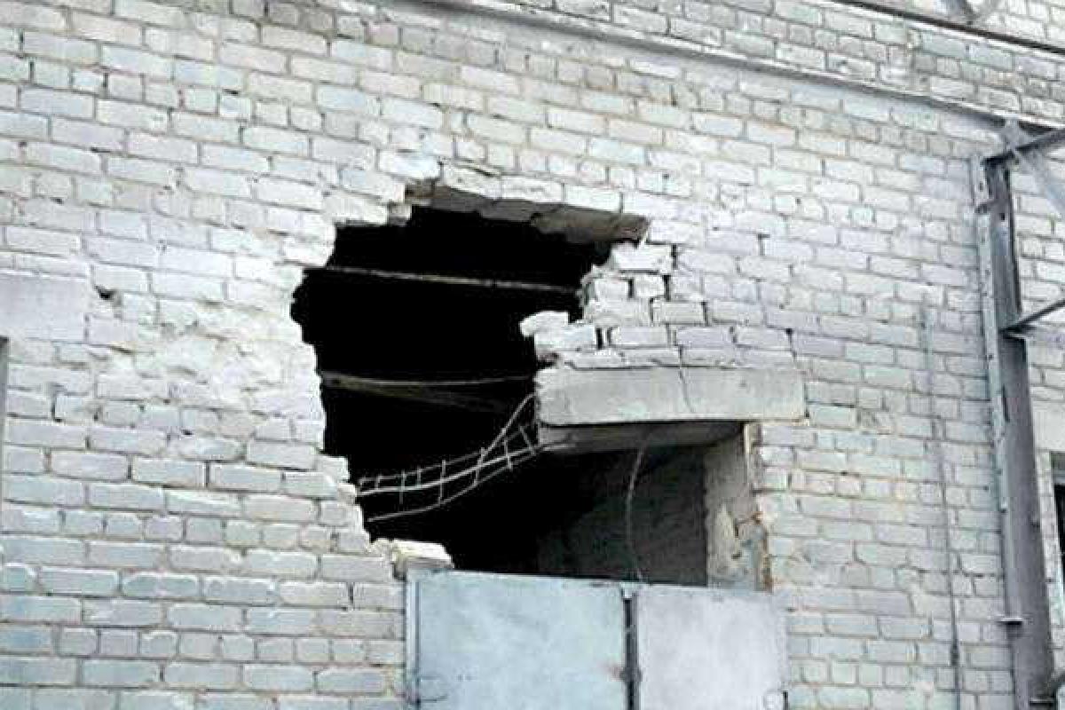 В Сети опубликованы новые снимки последствий недавнего обстрела Марьинки