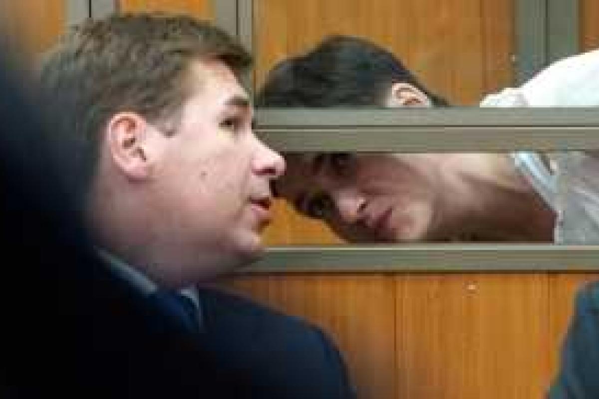 Илью Новикова выгоняют из клуба "Что? Где? Когда?" Илью Новикова выгоняют из клуба "Что? Где? Когда?"