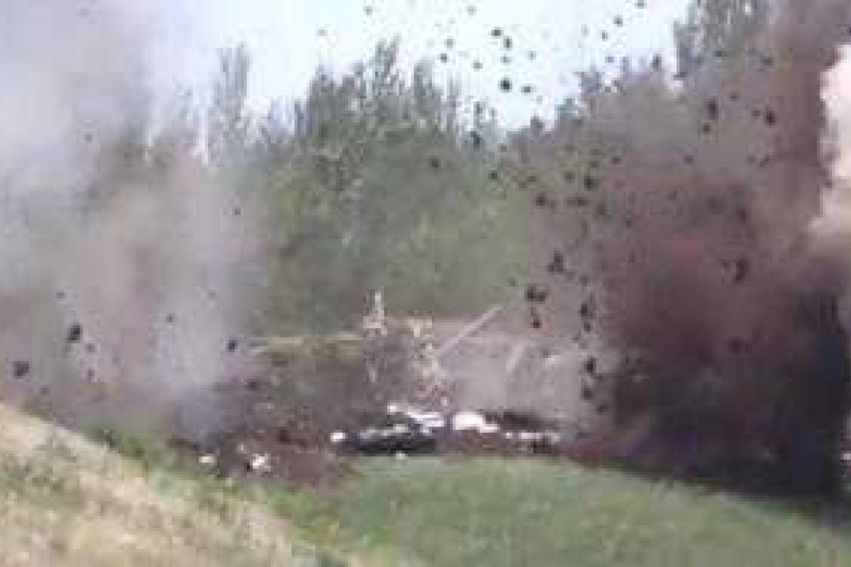 В Сети появилось видео обстрела позиций украинских военных в Широкино