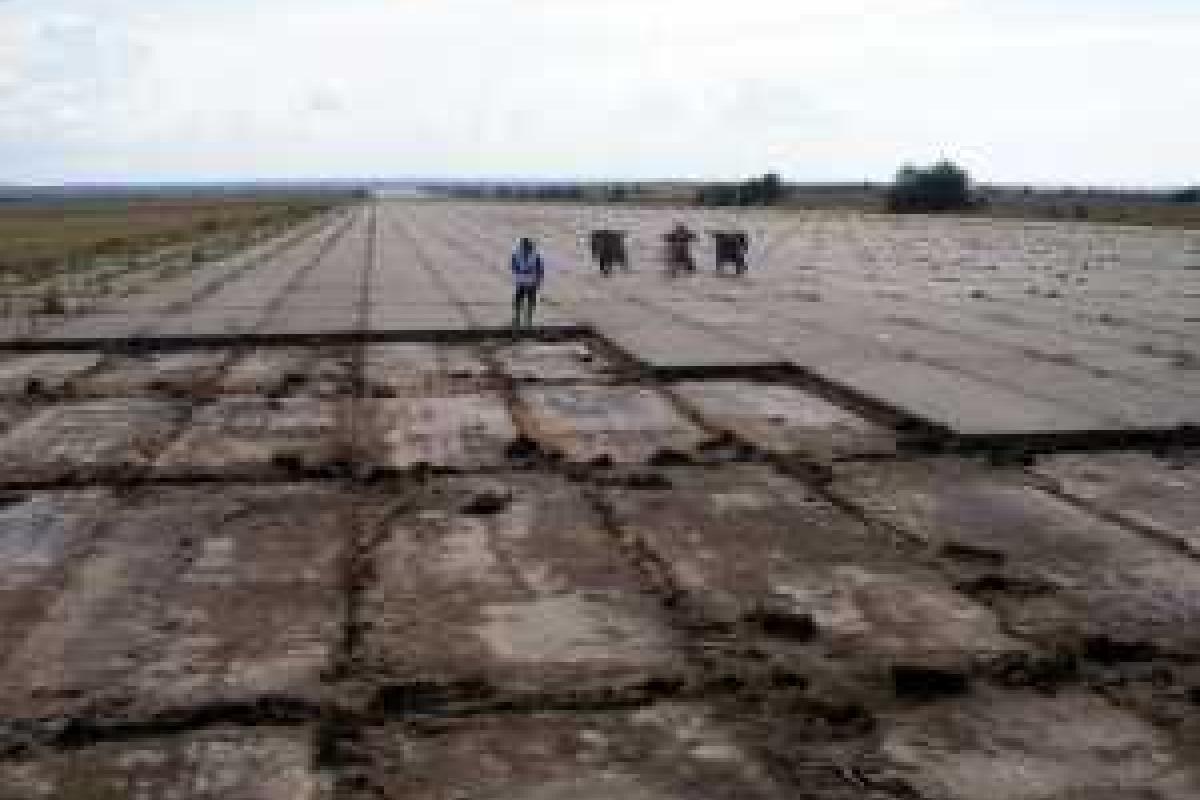 В РФ нет денег на Керченский мост: оккупанты растащили Багеровский аэродром на стройматериалы В РФ нет денег на Керченский мост: оккупанты растащили Багеровский аэродром на стройматериалы