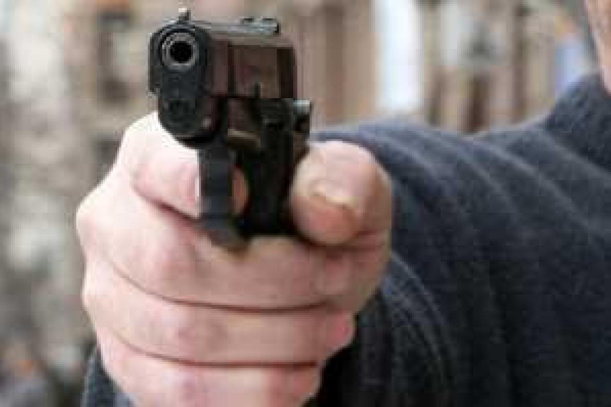 64-летняя москвичка выжила после выстрела в голову и даже отказалась от госпитализации 64-летняя москвичка выжила после выстрела в голову и даже отказалась от госпитализации