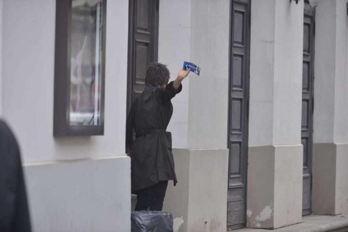 Земфира обматерила фотографов на спектакле в Риге