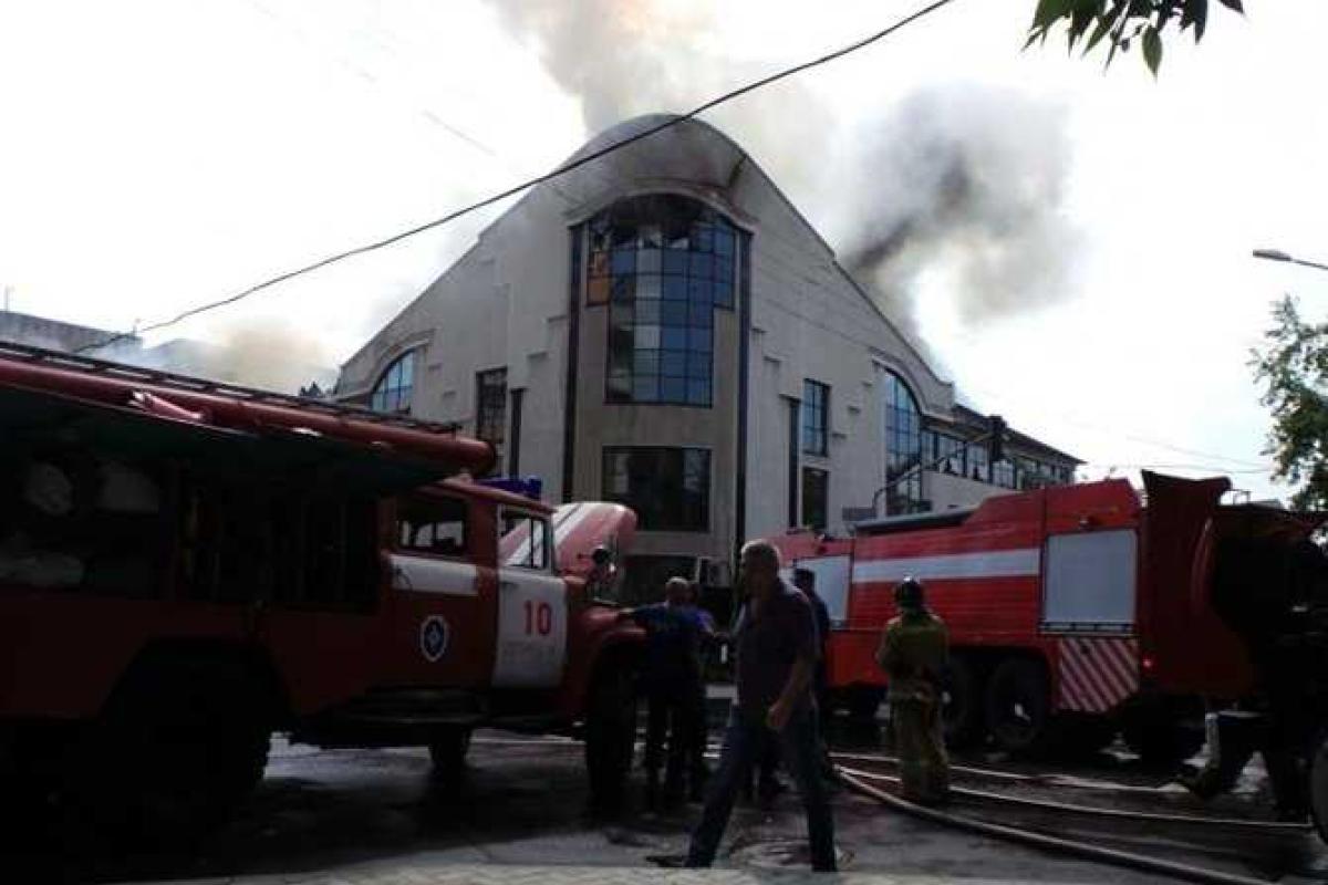 Пожар в офисе "ИСД" в Донецке: сгорел кабинет Таруты, озвучены самые невероятные версии ЧП Пожар в офисе "ИСД" в Донецке: сгорел кабинет Таруты, озвучены самые невероятные версии ЧП