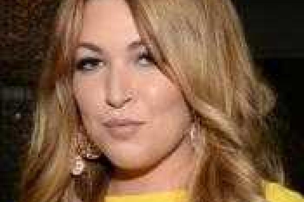 Ирина Дубцова знакомится с мужчинами на сайте знакомств