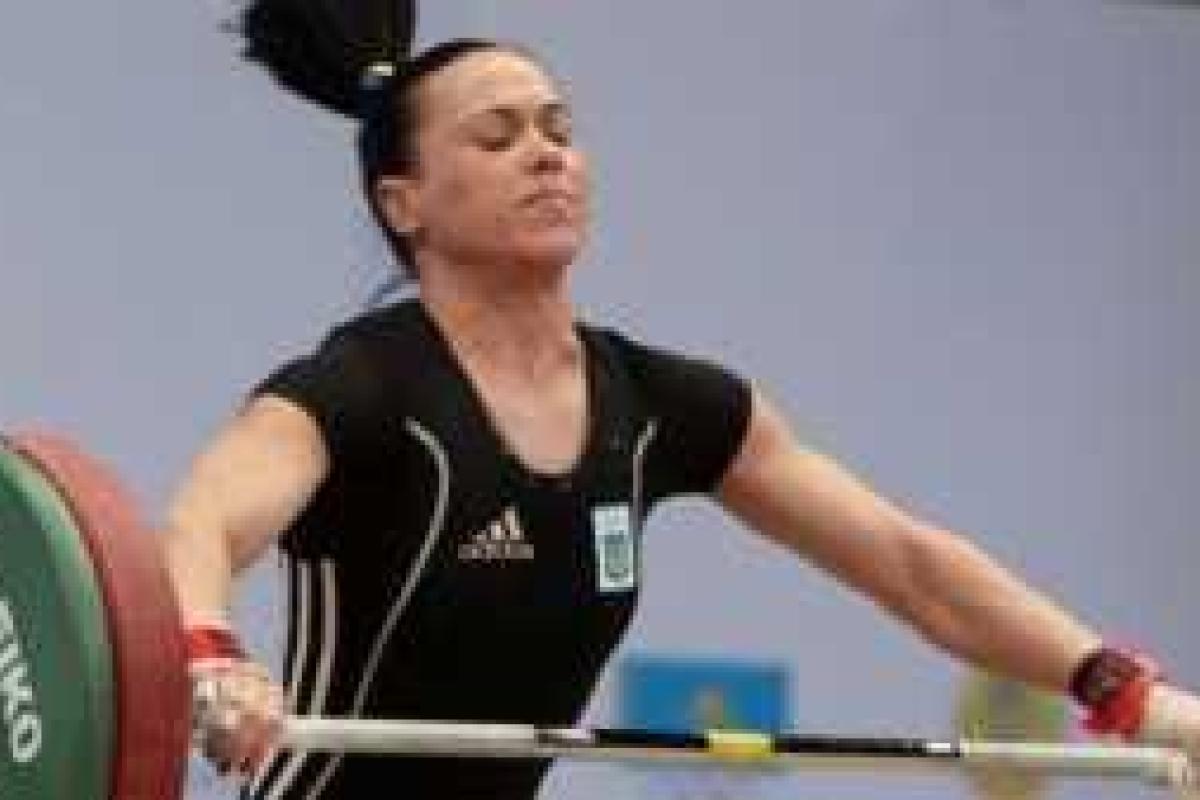 Рио-2016: украинская штангистка потеряла сознание на помосте