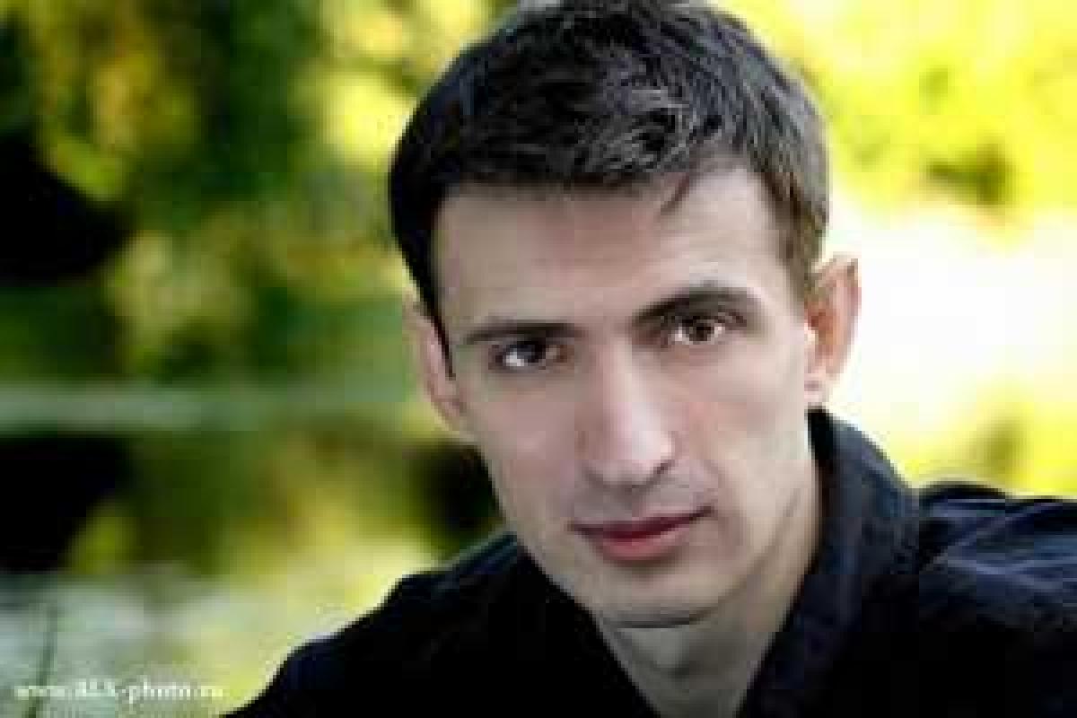 В Москве полиция задержала звезду сериала "Универ" и популярного видеоблогера