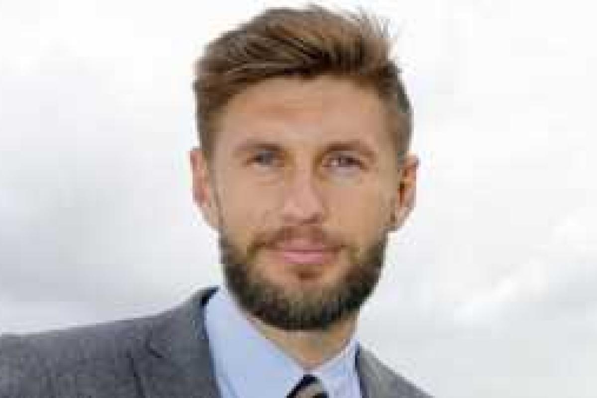 Участник первого сезона "Холостяка" Евгений Левченко назвал сына необычным именем