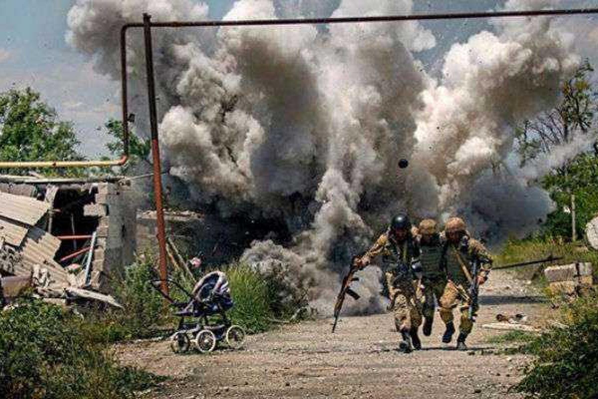 У Порошенко прокомментировали статью The Washington Post о постановочных снимках из зоны АТО У Порошенко прокомментировали статью The Washington Post о постановочных снимках из зоны АТО