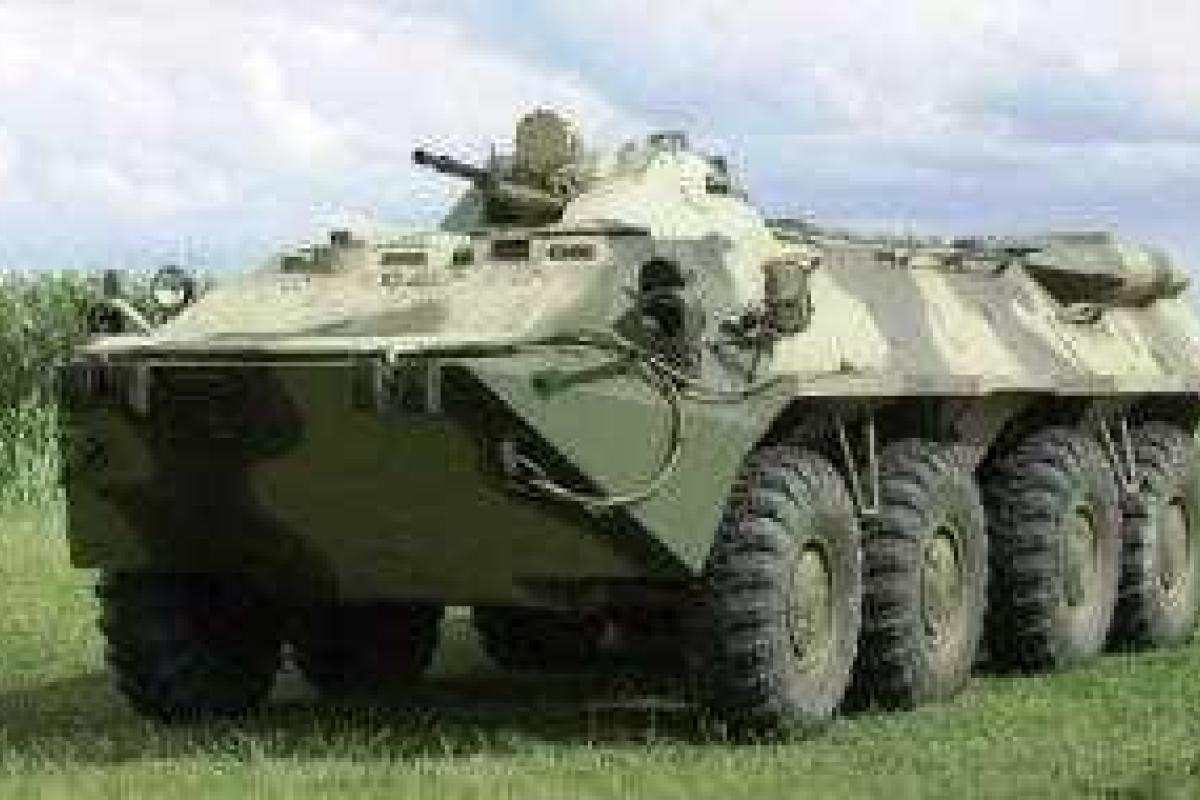 При транспортировке российских БТР боевики стащили все боекомплекты