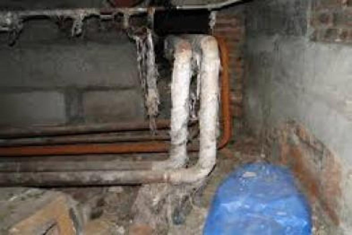 Шесть городов "ЛНР" почти все лето просидели без воды Шесть городов "ЛНР" почти все лето просидели без воды