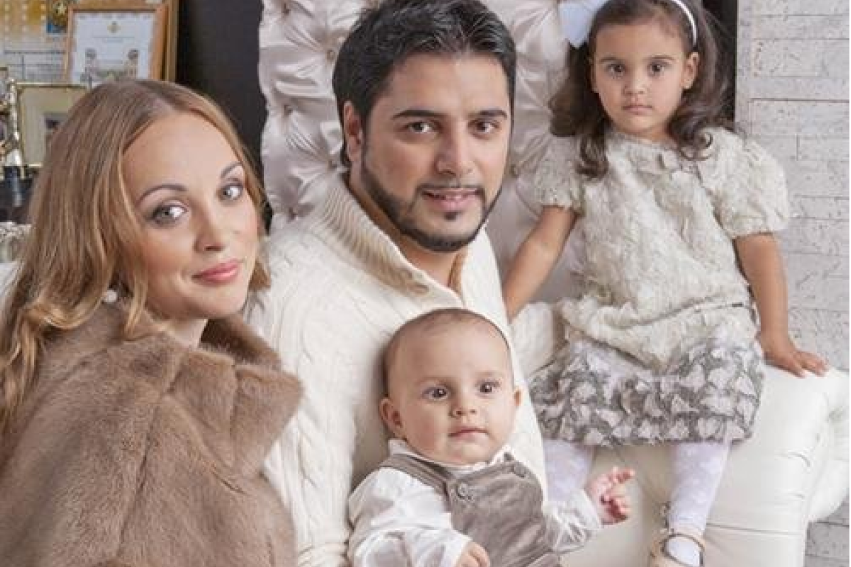 Солист группы "Корни" Александр Бердников стал отцом двойни