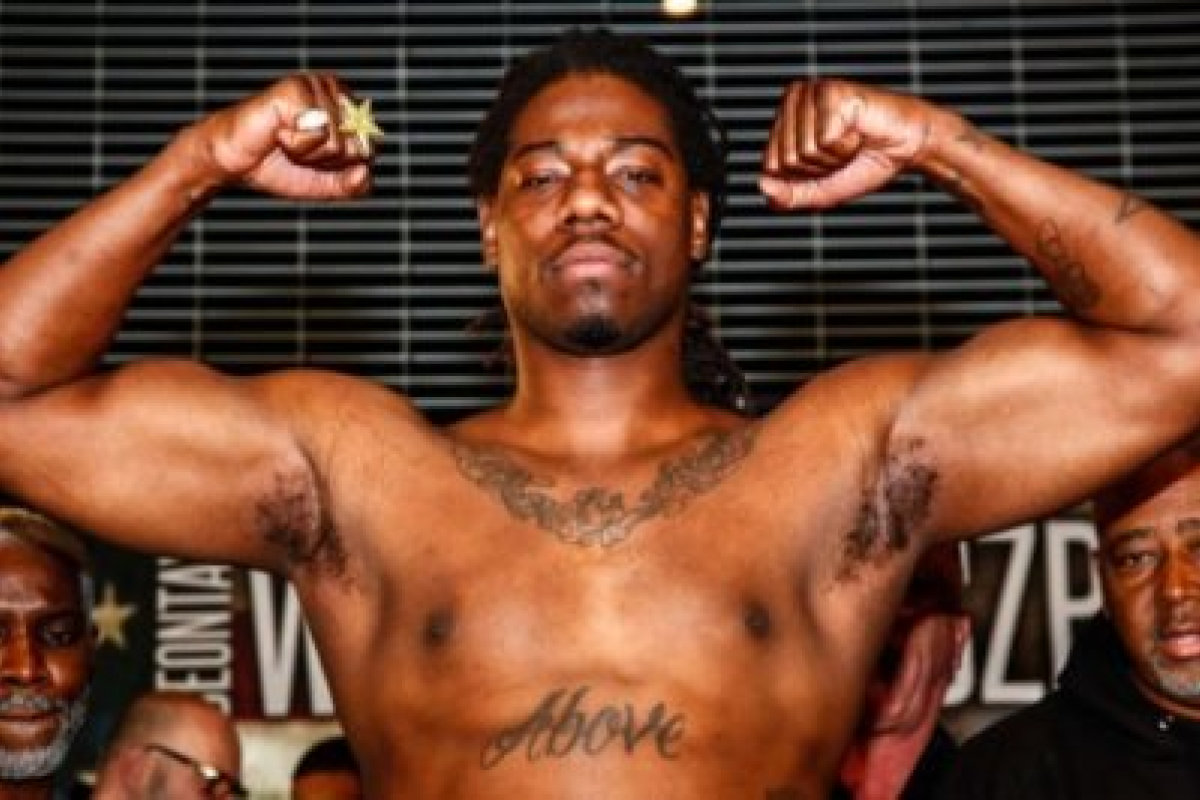 В Лос-Анджелесе подстрелили бывшего чемпиона мира по боксу В Лос-Анджелесе подстрелили бывшего чемпиона мира по боксу