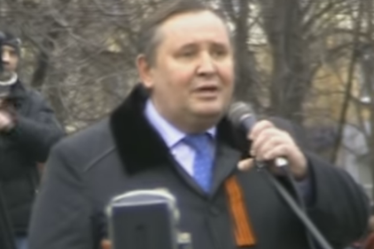 В сети появилось видео, как экс-губернатор Луганщины призывает луганчан к сепаратизму