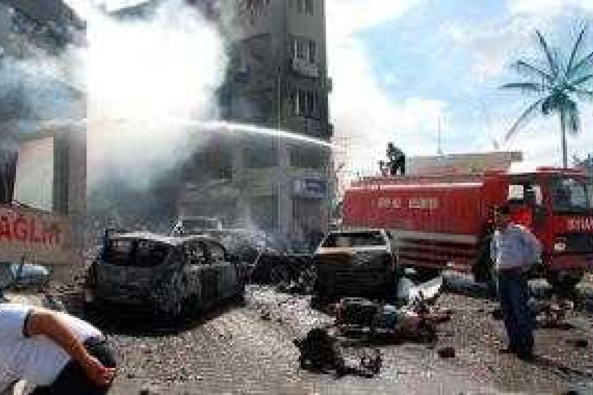 В Турции прогремел еще один мощный взрыв, есть погибшие и раненые В Турции прогремел еще один мощный взрыв, есть погибшие и раненые