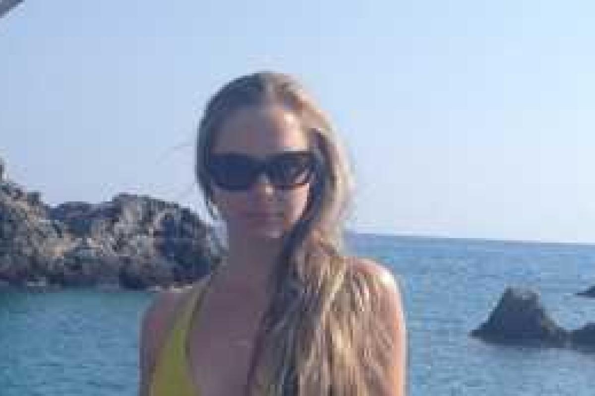 Российская секретарша получила от бизнесмена из США наследство после внезапного убийства других преемников Российская секретарша получила от бизнесмена из США наследство после внезапного убийства других преемников