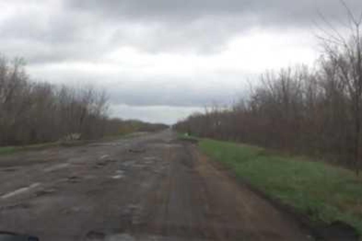 На трассе Запорожье - Мариуполь полностью перекрыли движение 