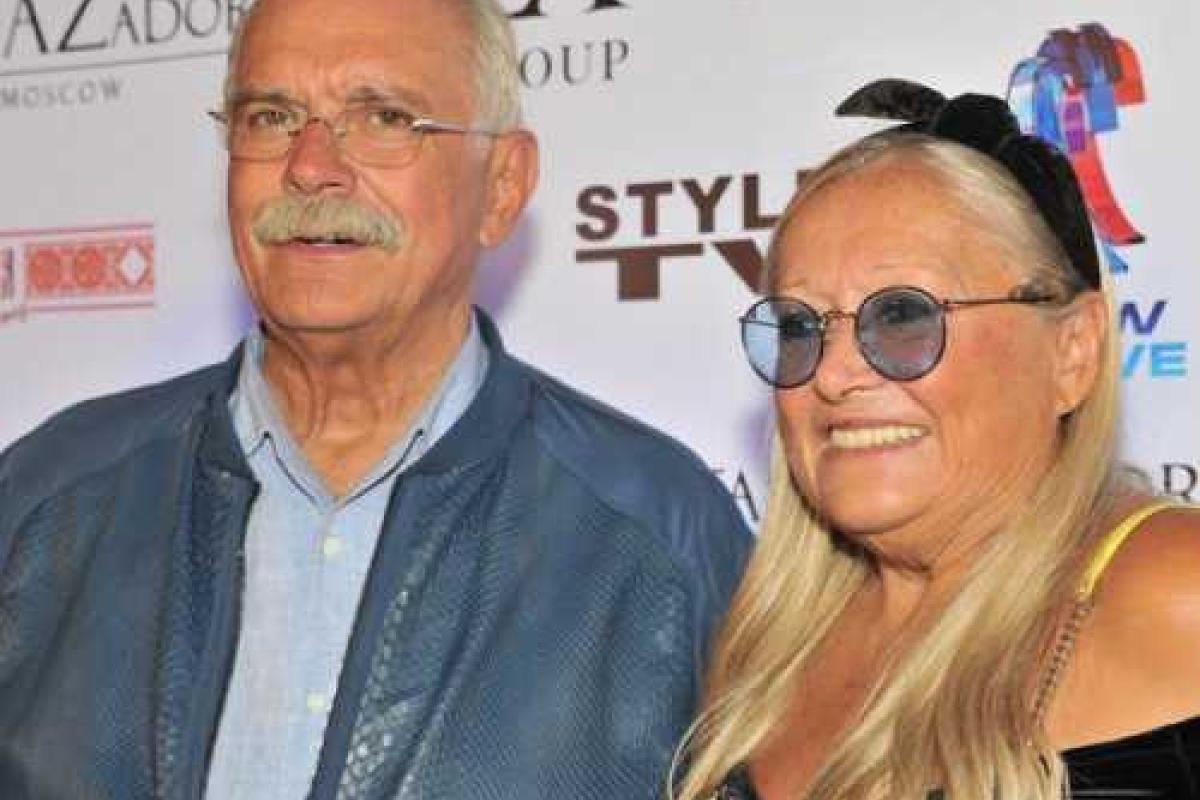 Никиту Михалкова впервые после болезни заметили на публике Никиту Михалкова впервые после болезни заметили на публике