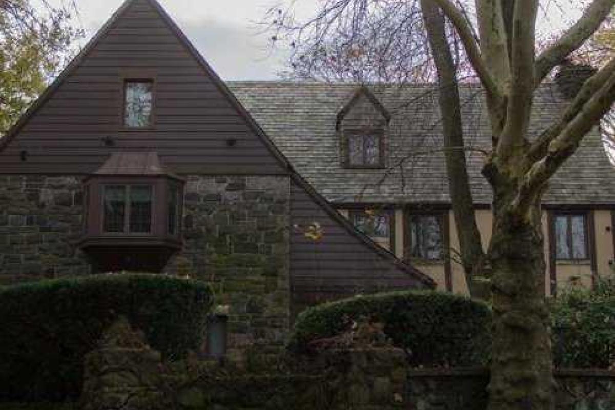 Поместье из фильма «Крестный отец» продают за 195 миллионов долларов Поместье из фильма «Крестный отец» продают за 195 миллионов долларов