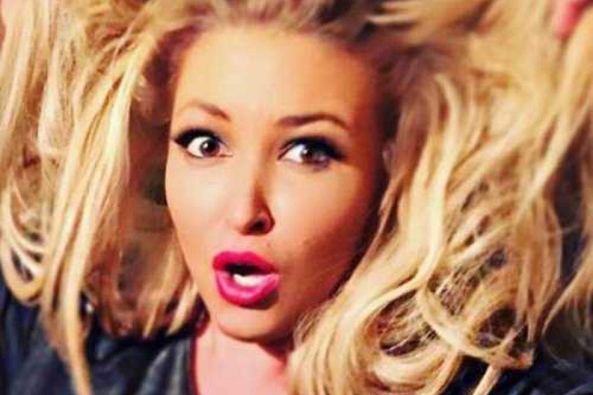 Певица Ирина Дубцова вышла замуж за первого встречного Певица Ирина Дубцова вышла замуж за первого встречного