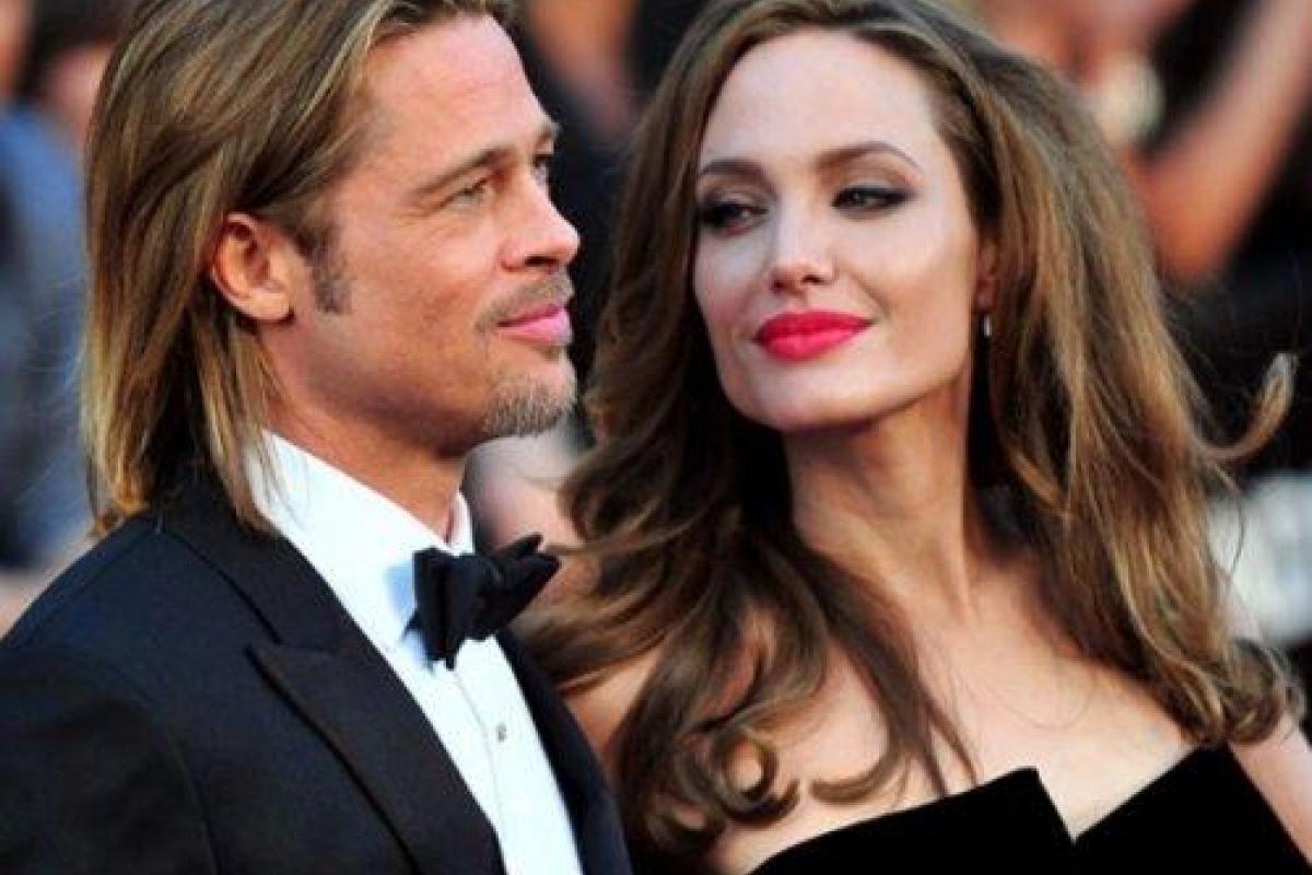 Ученые объяснили, почему поклонники плачут из-за развода Питта и Джоли 