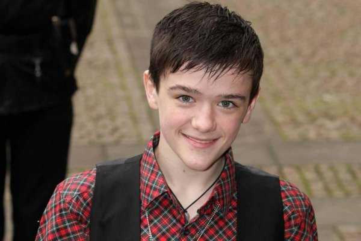 Победитель британской «Минуты славы» собирается выселить мать из дома