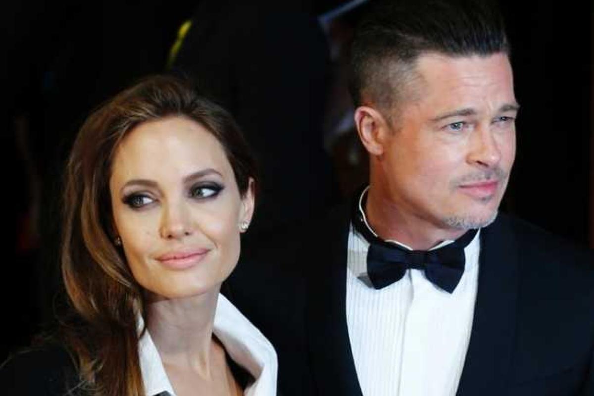Джоли ушла от Питта из-за политических амбиций - источник Джоли ушла от Питта из-за политических амбиций - источник
