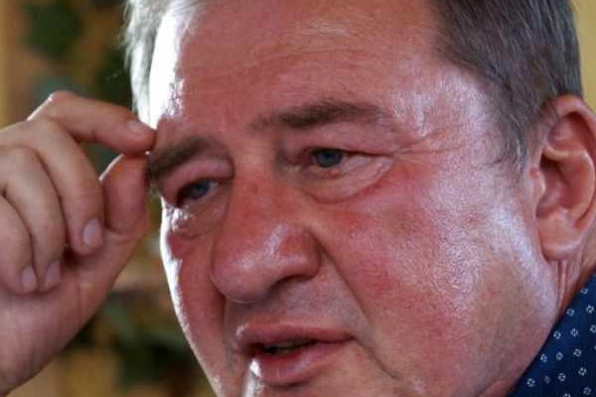 Умерова отпустили из психиатрической больницы Умерова отпустили из психиатрической больницы