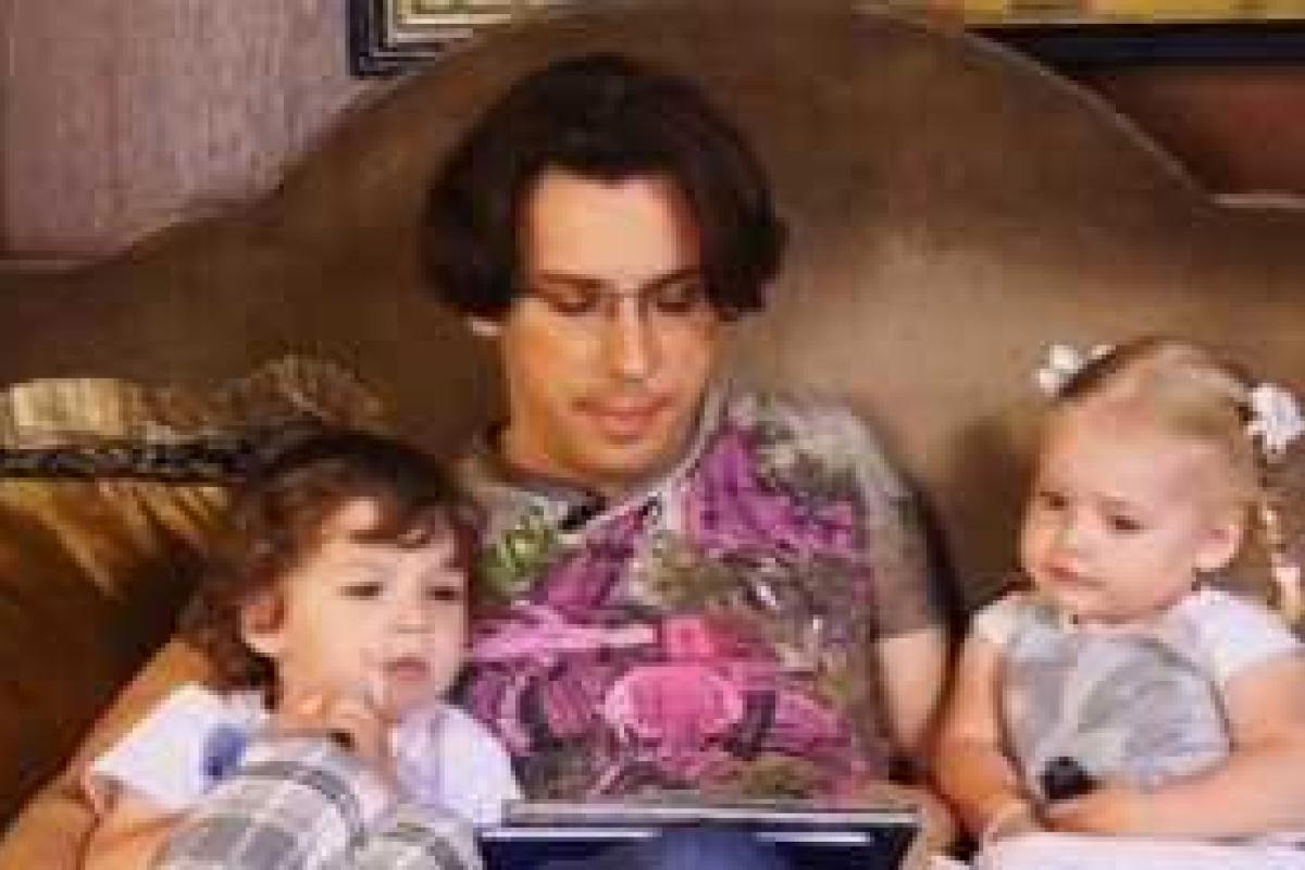 Максим Галкин показал фото со дня рождения двойняшек Гарри и Лизы