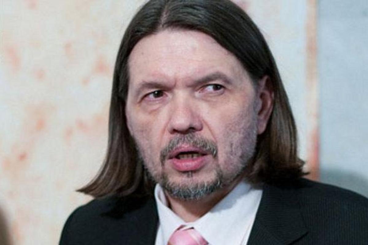 У людей, которые не платят коммунальные платежи, надо забирать квартиры - нардеп 
