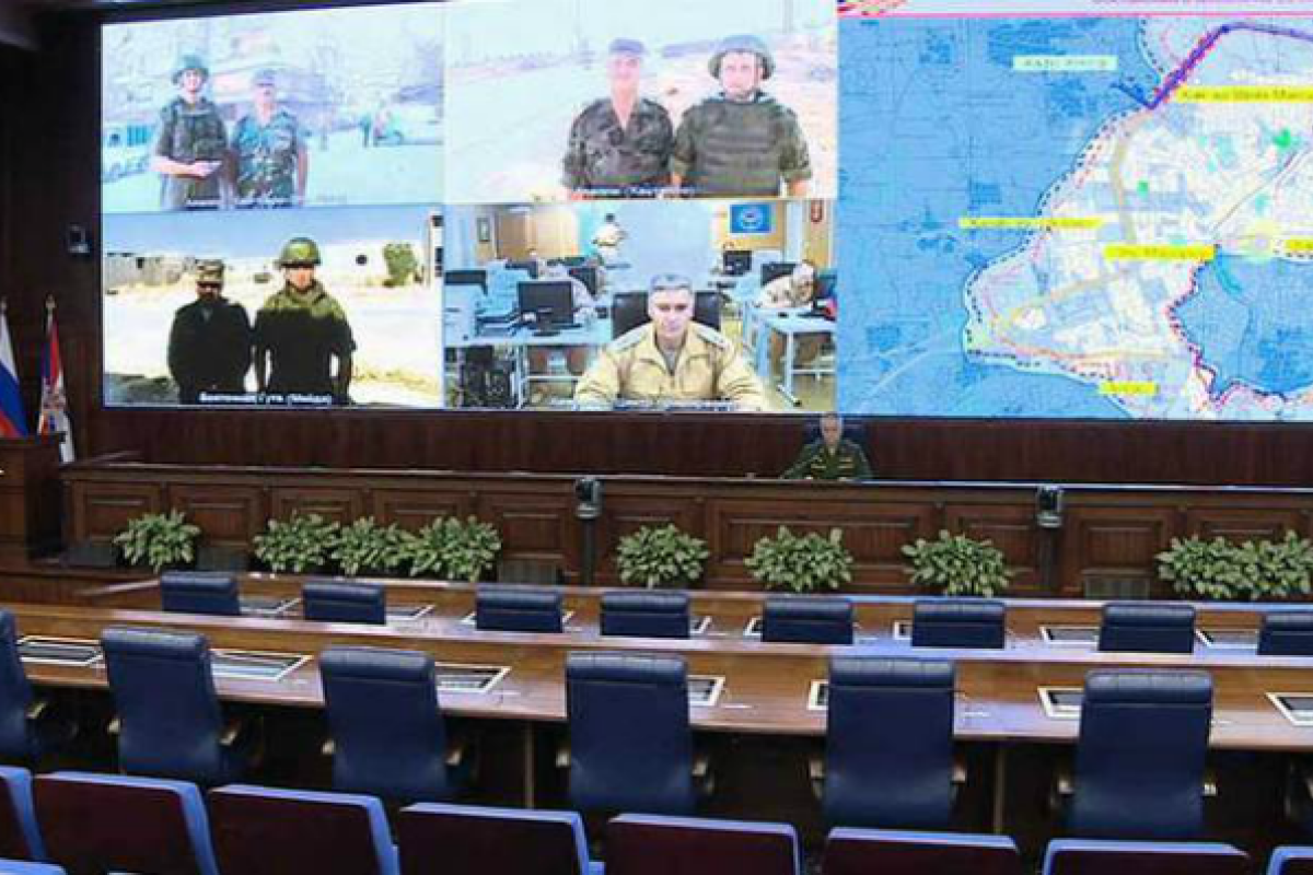 В Сирии российский офицер попал под обстрел во время видеосвязи с Минобороны РФ В Сирии российский офицер попал под обстрел во время видеосвязи с Минобороны РФ