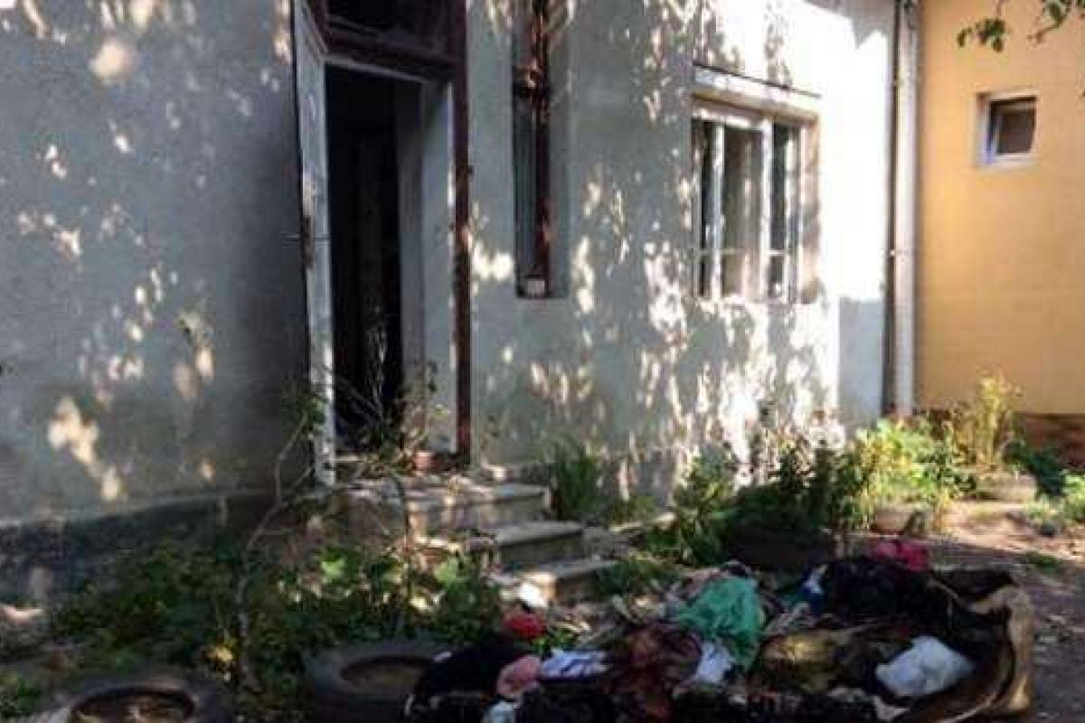 В Мукачево прогремел взрыв в жилом доме, пострадал хозяин квартиры В Мукачево прогремел взрыв в жилом доме, пострадал хозяин квартиры