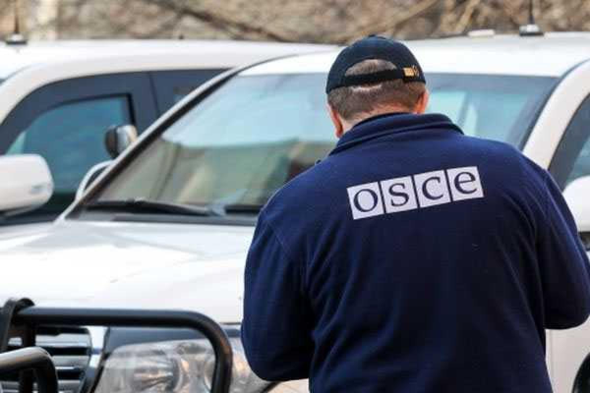 Наблюдатели ОБСЕ рассказали подробности взрыва возле моста в Станице Луганской Наблюдатели ОБСЕ рассказали подробности взрыва возле моста в Станице Луганской