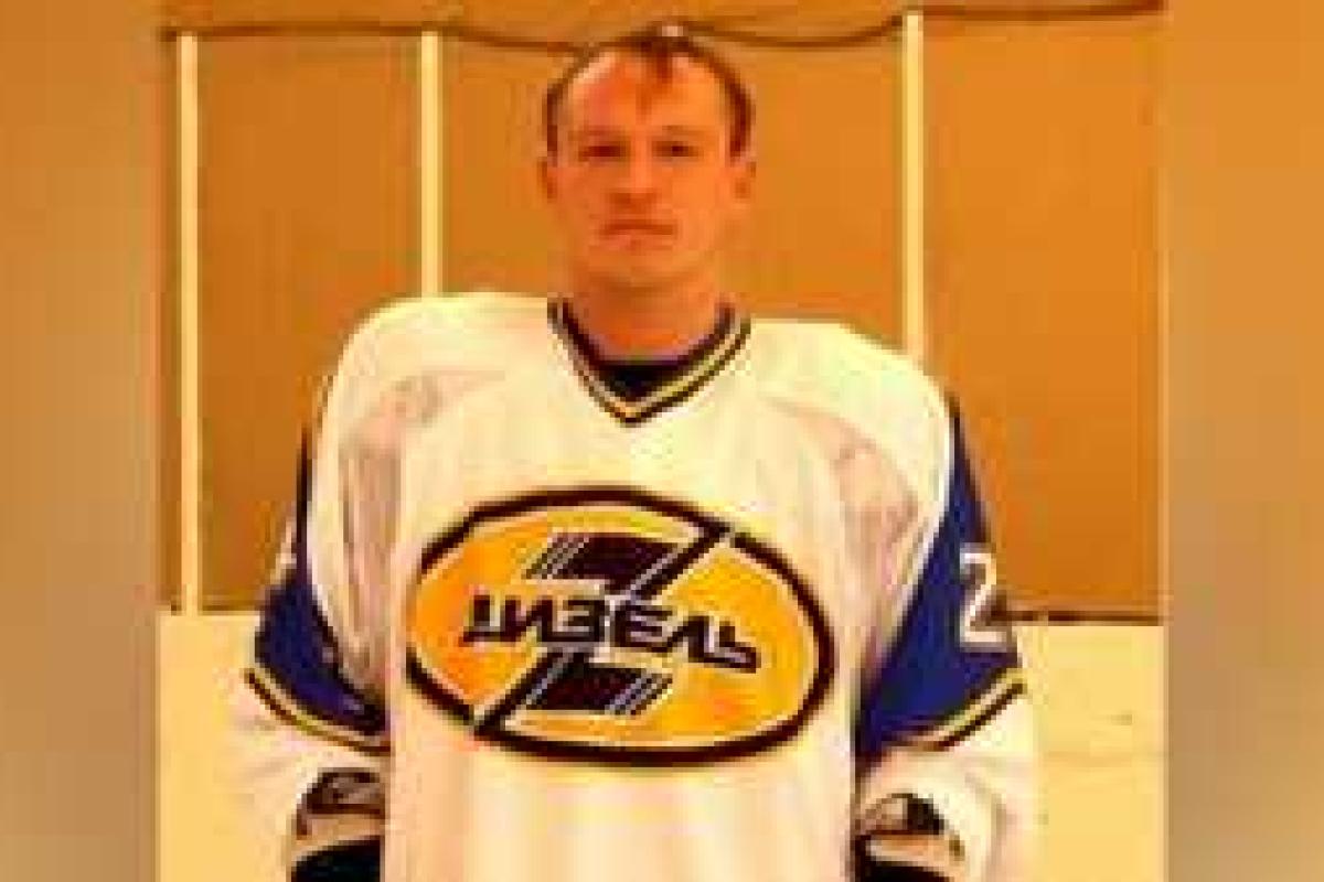 Смертью хоккеиста Петра Девяткина заинтересовались следственные органы Смертью хоккеиста Петра Девяткина заинтересовались следственные органы