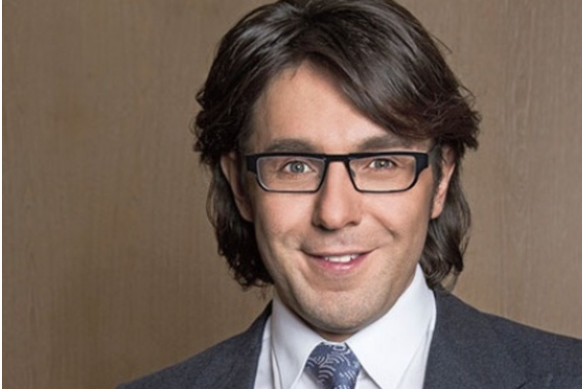 Телеведущий Андрей Малахов заинтриговал поклонников необычным снимком