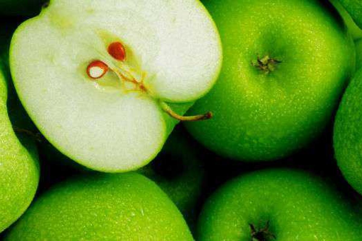 Ученые назвали фрукт, который поможет продлить жизнь на 17 лет