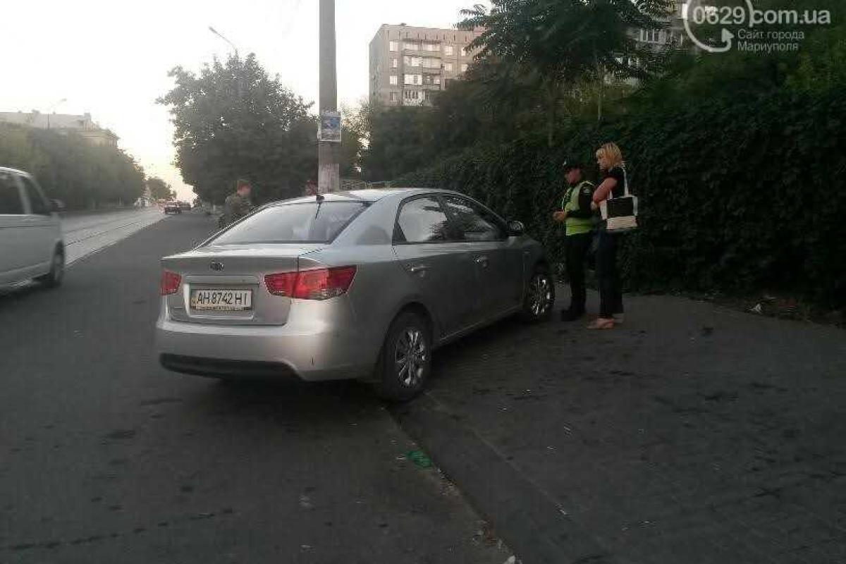 В Мариуполе "Ланос" сбил женщину - очевидцы