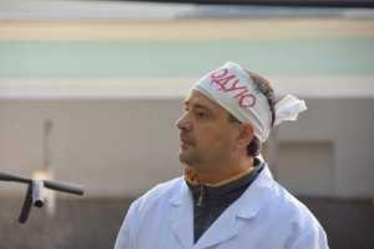 Медики падают в голодные обмороки под стенами Министерства здравоохранения