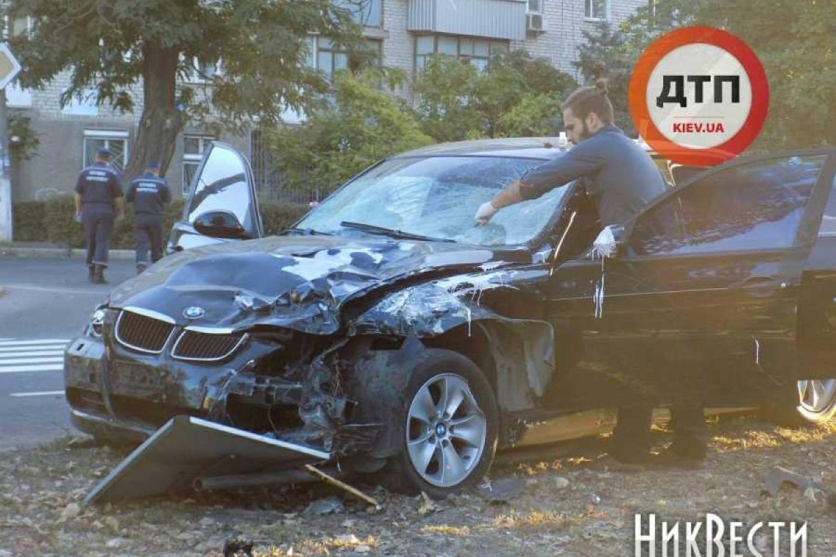 Страшное ДТП в Николаеве: пьяный водитель BMW насмерть сбил дорожных рабочих 