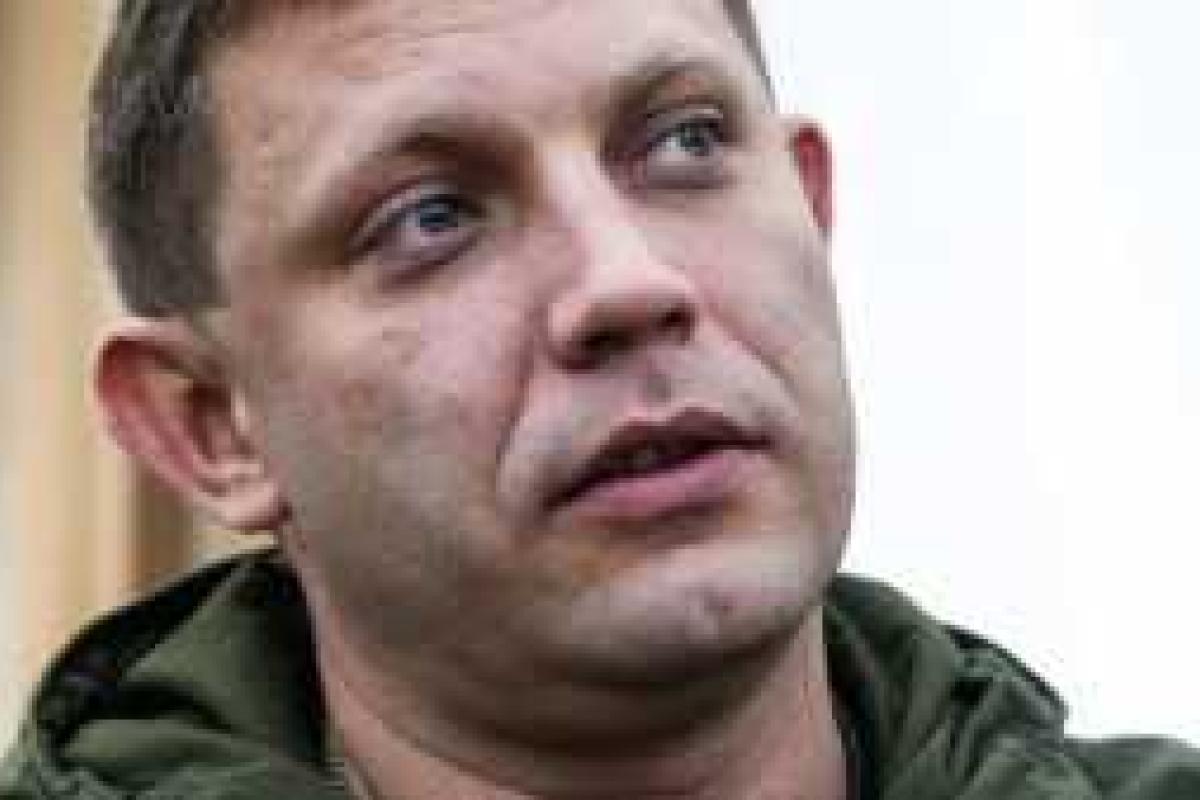 Захарченко снова шантажирует Украину, требуя выполнить условия боевиков Захарченко снова шантажирует Украину, требуя выполнить условия боевиков