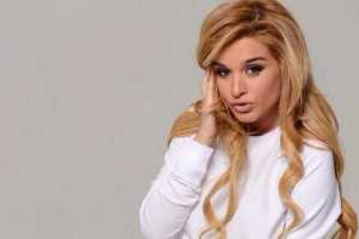 Телеведущую Ксению Бородину раскритиковали из-за смены имиджа