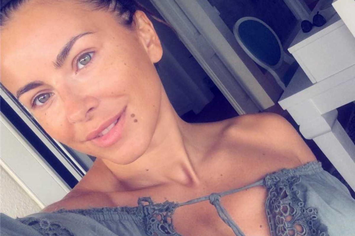 Ани Лорак показала себя без макияжа