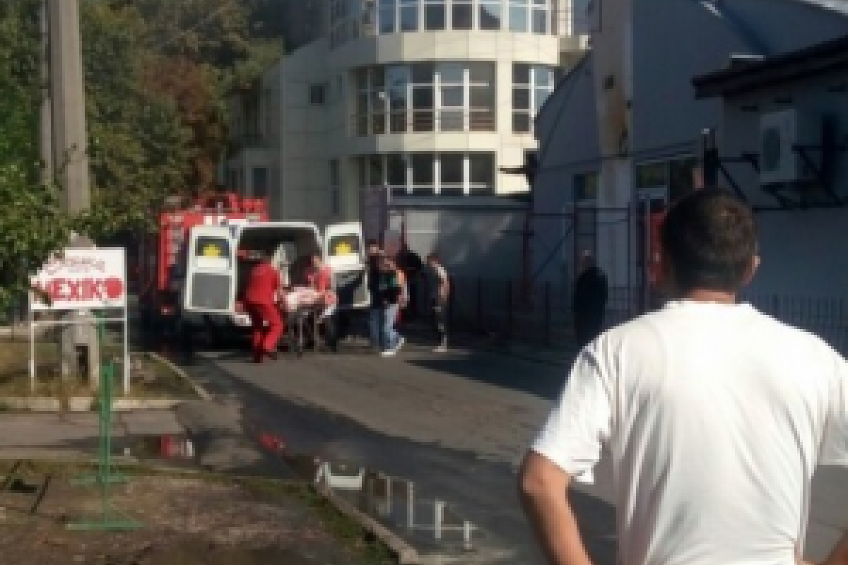 В Одессе прогремел мощный взрыв: полностью сгорел ресторан и погиб рабочий В Одессе прогремел мощный взрыв: полностью сгорел ресторан и погиб рабочий