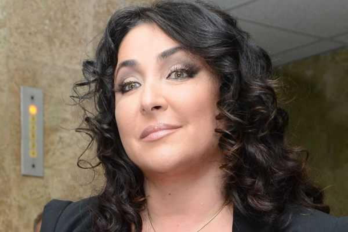 Во время выступления Лолиты Милявской произошел шокирующий инцидент Во время выступления Лолиты Милявской произошел шокирующий инцидент